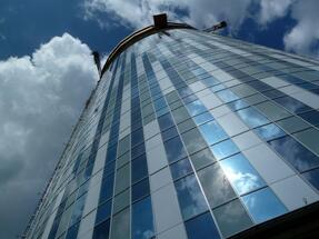 Turnul de birouri Sky Tower a primit 10 mil. € de la acţionar pentru o noua investitie