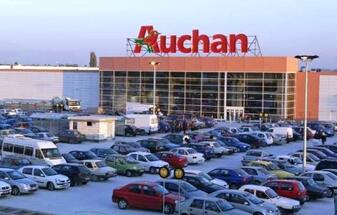 Retailerul francez Auchan cumpără 12 centre comerciale cu 280 de milioane de euro