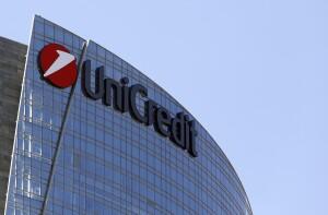 UniCredit vinde proprietăţi imobiliare de 2,5 miliarde euro