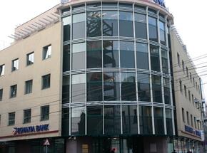 Volksbank a vândut cu 5 mil. euro o clădire de birouri din centrul Bucureştiului către managerii azerilor de la SOCAR