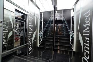 DentalMed cumpara o clădire din Piaţa Victoriei cu 1 milion de euro