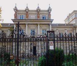 Dezvoltatorul israelian Hagag cumpără Palatul Stirbei din centrul Bucureștiului cu planul de a dezvolta un complex de birouri