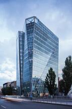 PPF Real Estate are doi noi chiriași în Crystal Tower