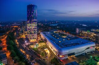 Pentru Blankfactor doar cerul este limita în biroul de la ultimul etaj al celei mai înalte clădiri din România, SkyTower