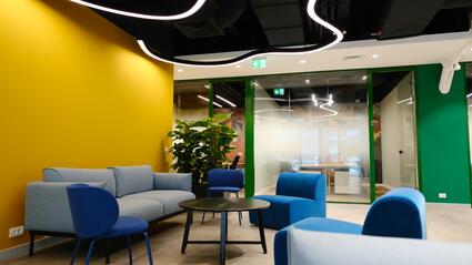 Supertree Workspaces & More: majorarea taxelor favorizează piața de birouri flexibile. Companiile medii și mari aleg să închirieze spații de coworking pentru a reduce cheltuielile și a beneficia de condiții contractuale flexibile