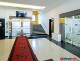 Birouri de închiriat în Airport Plaza