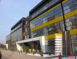 Birouri de închiriat în Airport Plaza
