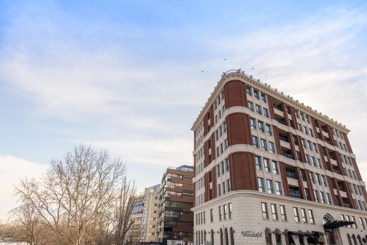 Clădirea emblematică Ethos House din București a fost adăugată în portofoliul de birouri al Paval Holding