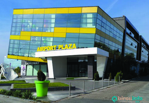 Birouri de închiriat în Airport Plaza