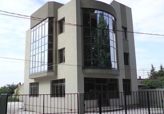 Cladire Pentru  Birouri  P+2