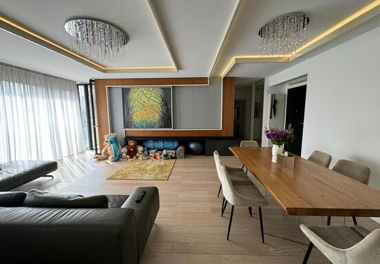 3 CAMERE || PARCARE SI BOXA || CLADIRE BOUTIQUE || FLOREASCA