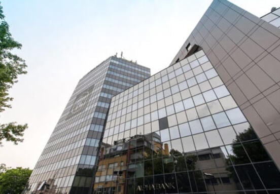 Global Vision vizează crearea de valoare în centrul Bucureștiului prin achiziția fostului sediu Alpha Bank