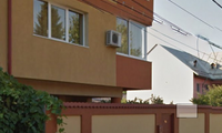 Apartament 4 camere in vila (120 mp + parcare)